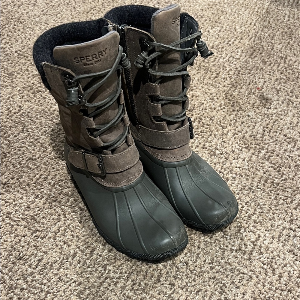 Sperry Dark Tan and Gray Boots